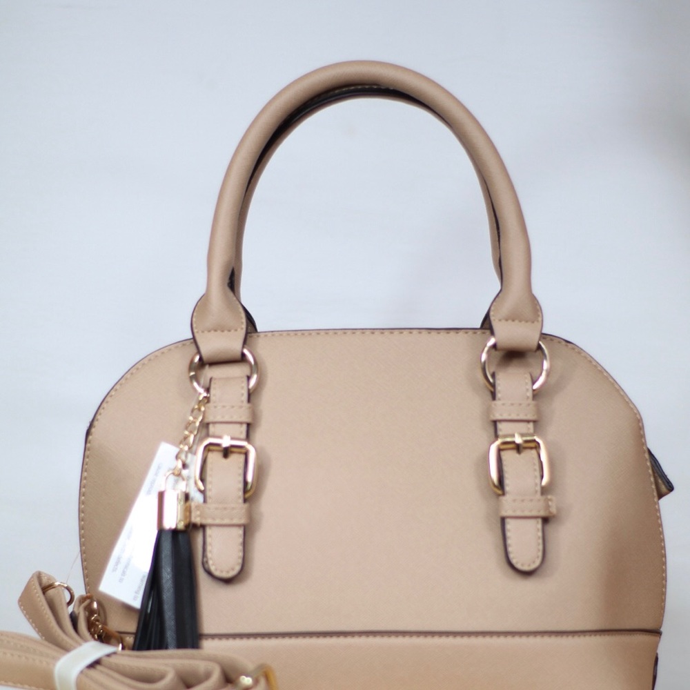 Woman Purse - Picture 2 of 6
